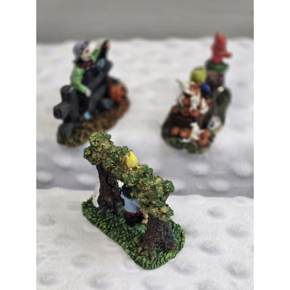 Resin Halloween Figurines Lot Of 3 Mini Decor Collectible Haunted Pumpkins Crow